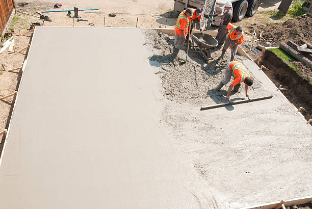 Best Driveways & Floors  in Cedar Hill, MO